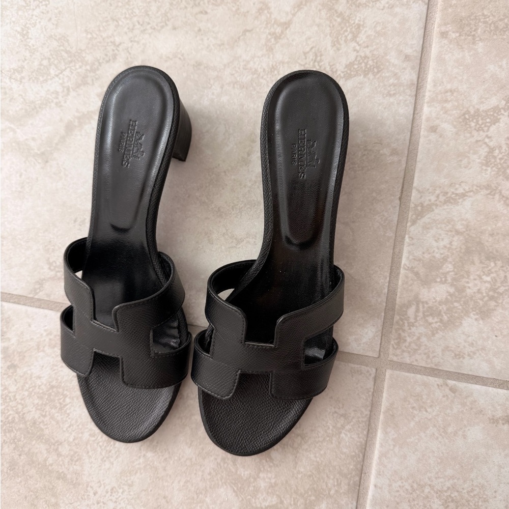 Hermès Like Mule Slip on Block Heel Black Oasis Sandal